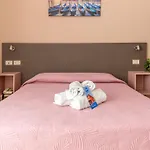 Laura * カヴァッリーノ・トレポルティ
