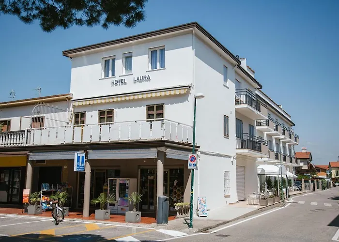 Otel Laura