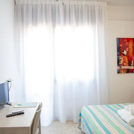 Hotel Laura *
